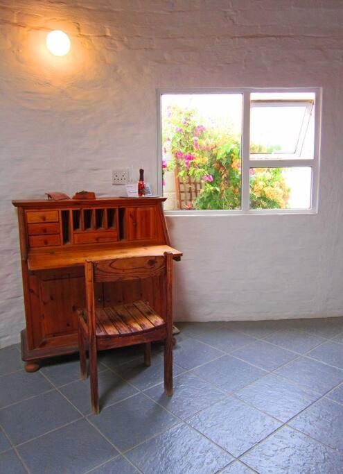 Alternative Space B & B Swakopmund Εξωτερικό φωτογραφία